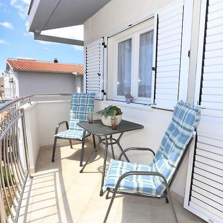 Apartman Kristian Trogir Buitenkant foto