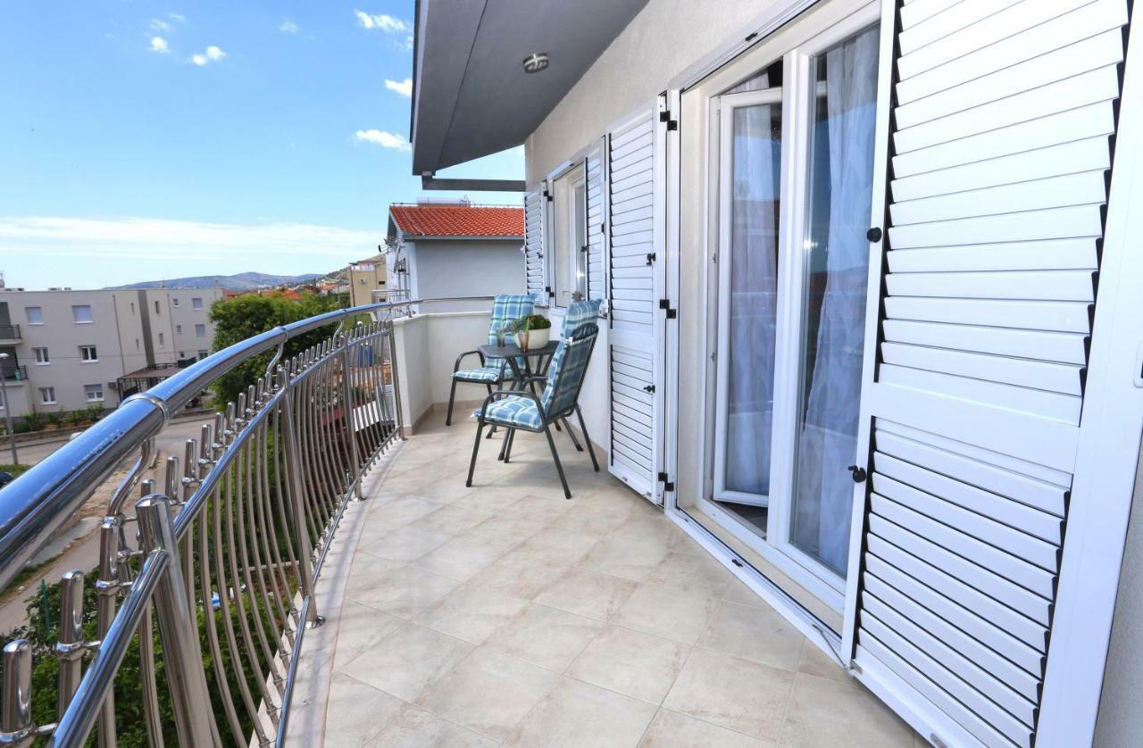 Apartman Kristian Trogir Buitenkant foto