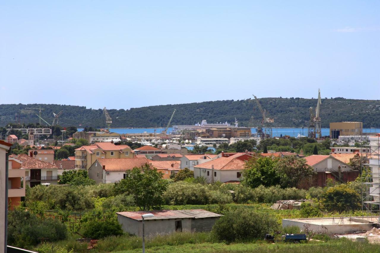 Apartman Kristian Trogir Buitenkant foto