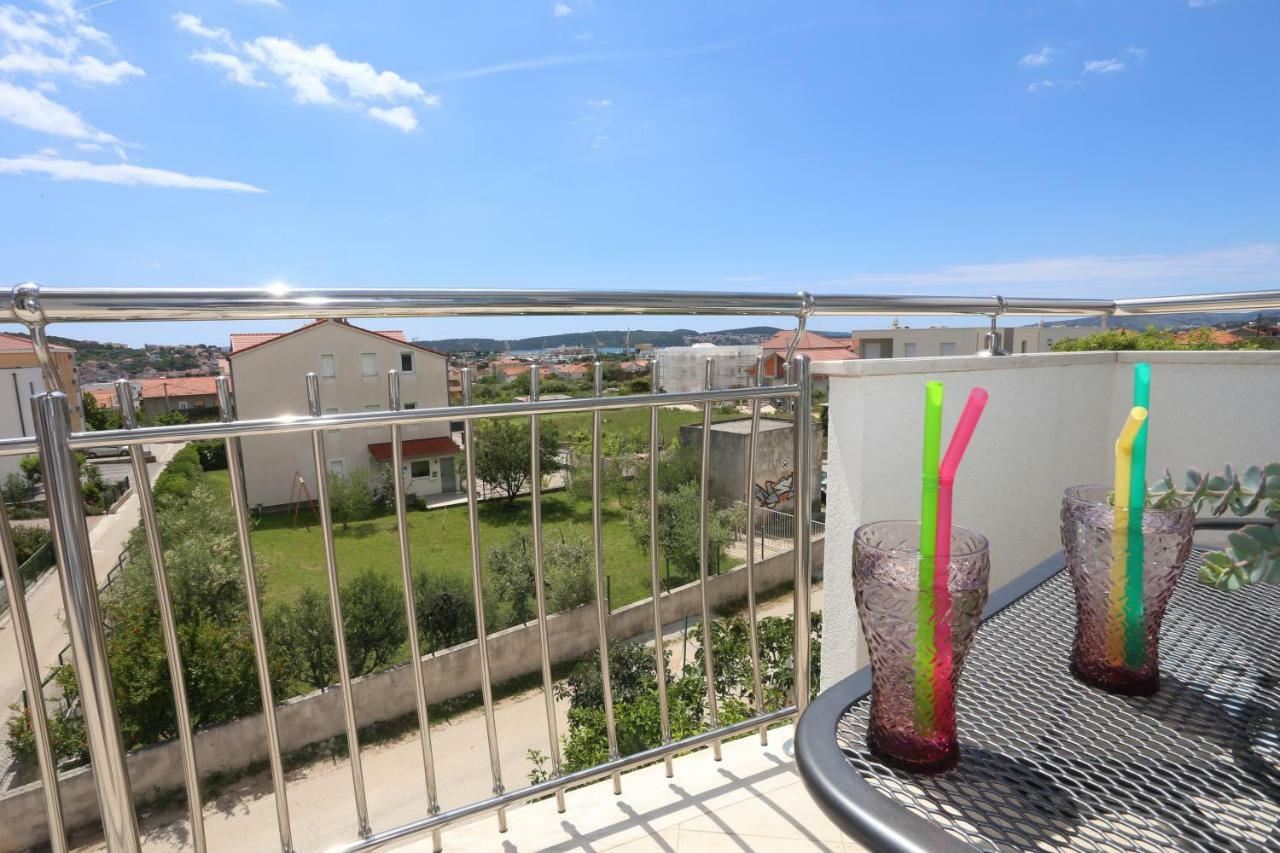 Apartman Kristian Trogir Buitenkant foto