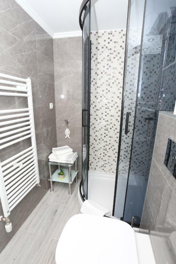 Apartman Kristian Trogir Buitenkant foto